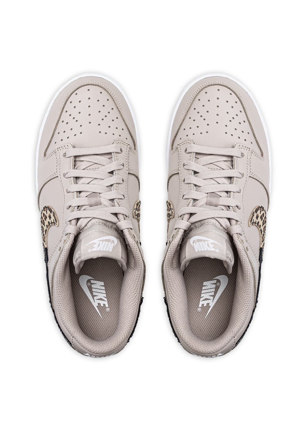 Dunk Low SE