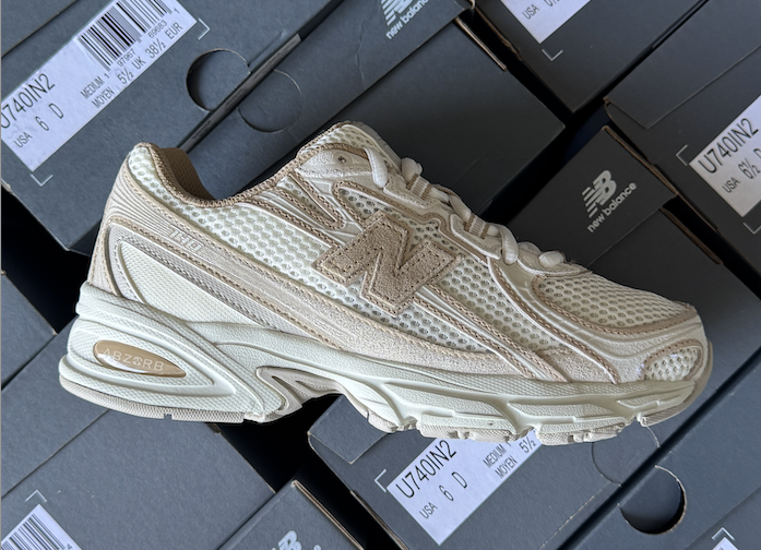 New Balance 740 Beige Bruin Unisex Sneaker