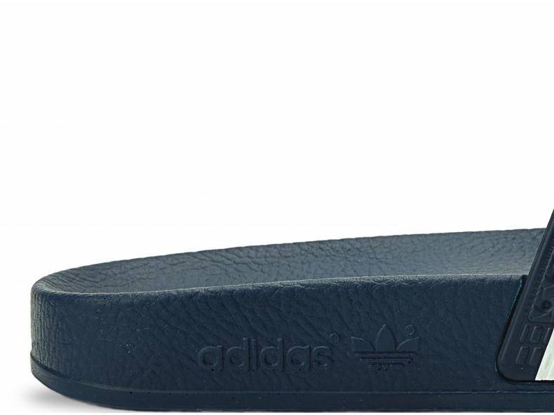 Adilette