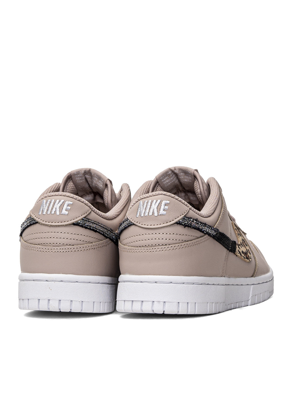 Dunk Low SE