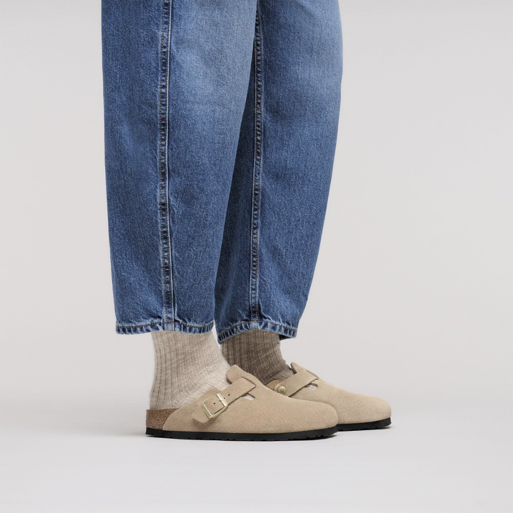Birkenstock Boston Suède Beige Smal Voetbed Unisex Instapper