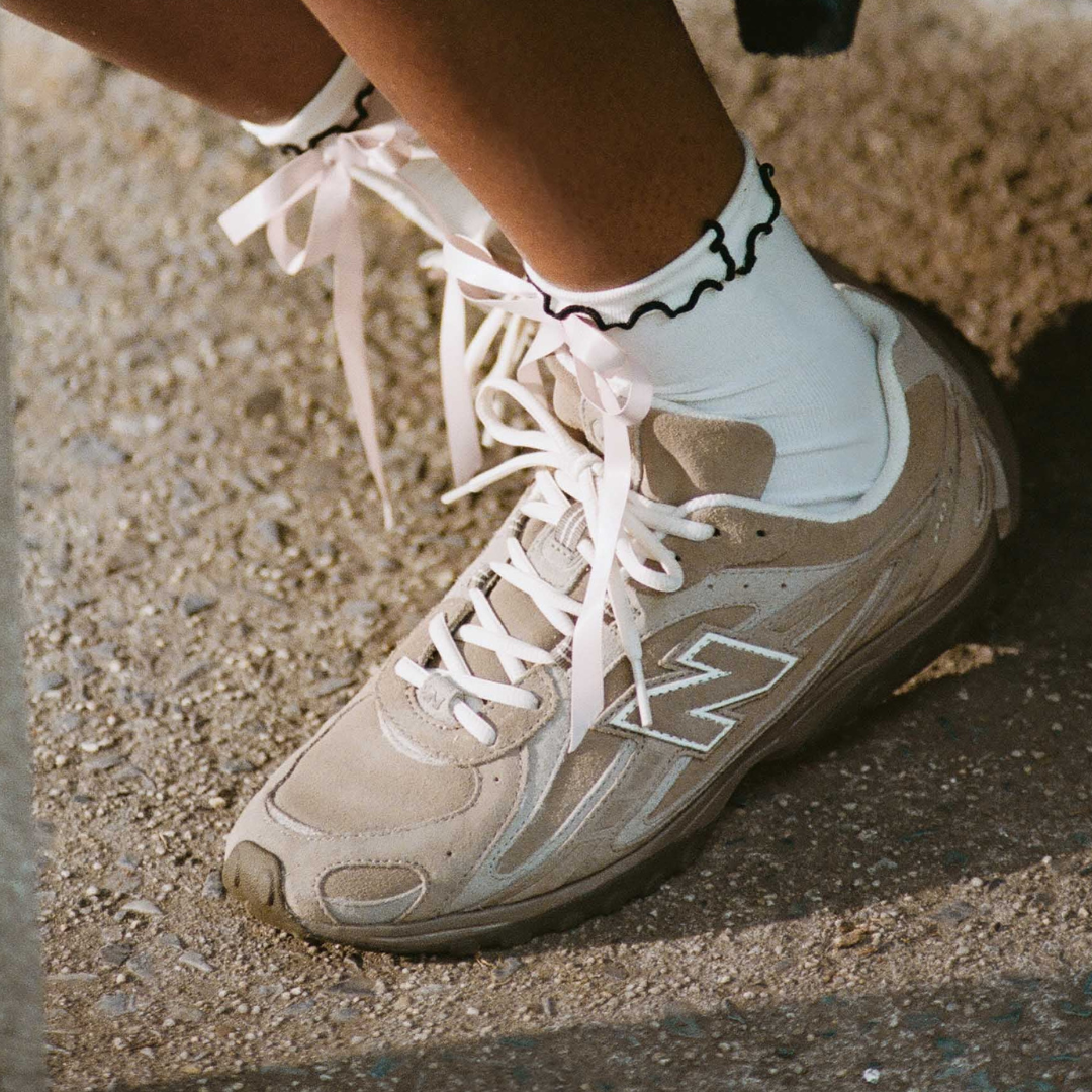 New Balance U204LMMA Bruin Beige Unisex Sneaker