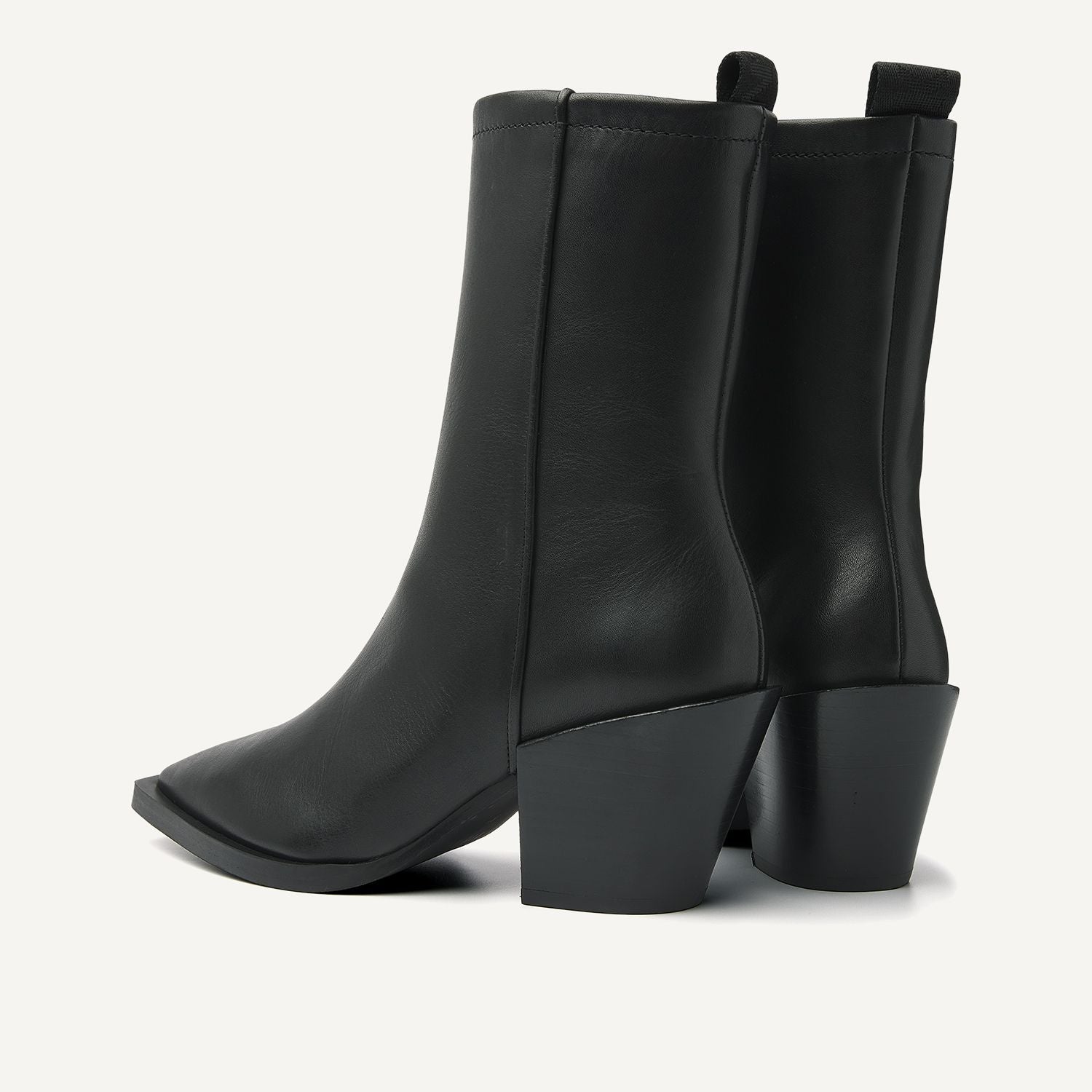 LIV BOOTIE
